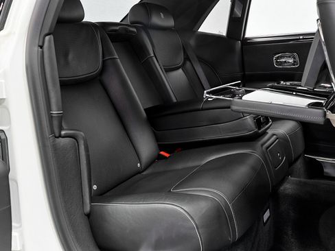 Used 2016 Rolls-Royce Ghost image 63