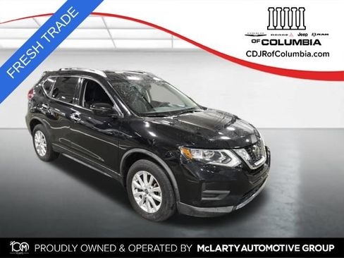 Used 2018 Nissan Rogue SV AWD/4WD image 1