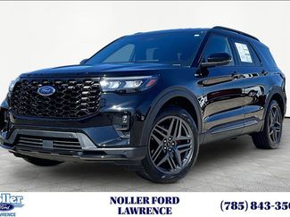 Certified 2025 Ford Explorer ST-Line w/ ST-Line Street Pack video 1