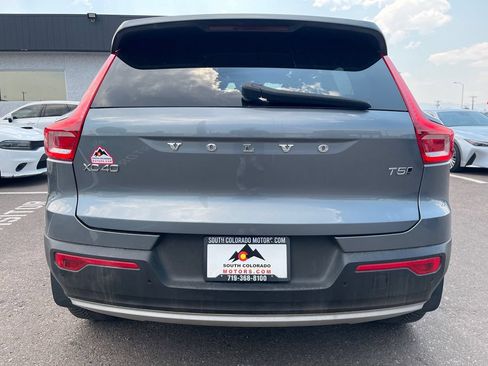 Used 2019 Volvo XC40 T5 Momentum AWD/4WD image 6