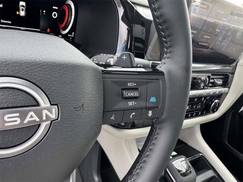 New 2026 Nissan Pathfinder SL image 28