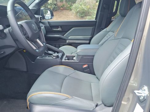 Used 2025 Toyota Tacoma 4x4 Double Cab Hybrid w/ Tow Tech Package image 11