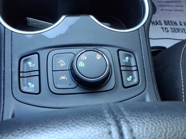 Used 2020 GMC Terrain SLE w/ Driver Convenience Package AWD/4WD image 16