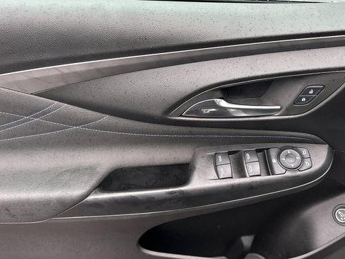 Used 2024 Buick Envista Sport Touring w/ Convenience I Package image 11