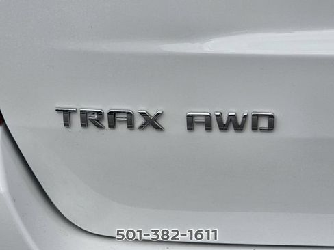 Used 2022 Chevrolet Trax LS w/ Tint and Cruise Package AWD/4WD image 4