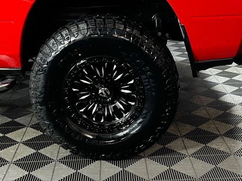 Used 2024 RAM 2500 Big Horn w/ Bed Utility Group image 33