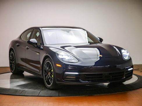 Used 2020 Porsche Panamera 4 E-Hybrid AWD/4WD image 9