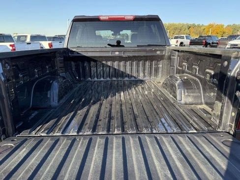 Used 2022 Chevrolet Silverado 1500 LT image 9