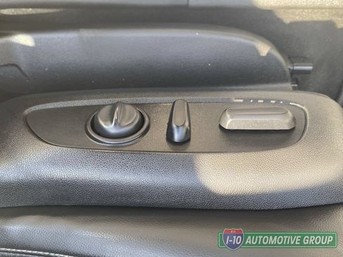 Used 2017 GMC Acadia SLT FWD image 19
