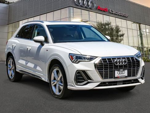 Used 2023 Audi Q3 2.0T Premium Plus AWD/4WD image 5