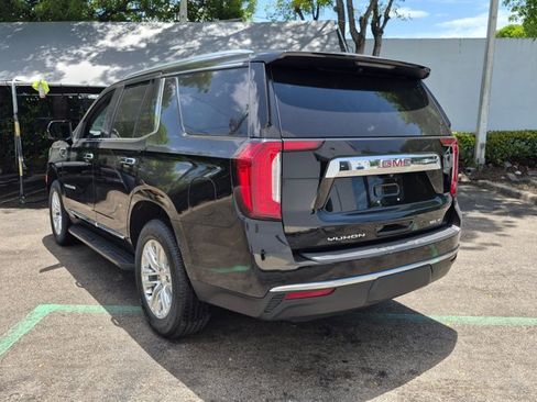 Used 2021 GMC Yukon SLT w/ SLT Luxury Plus Package AWD/4WD image 6