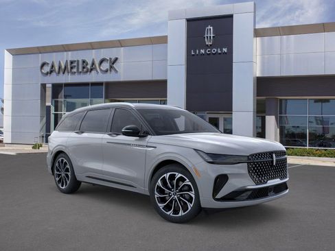 New 2026 Lincoln Nautilus Reserve image 7