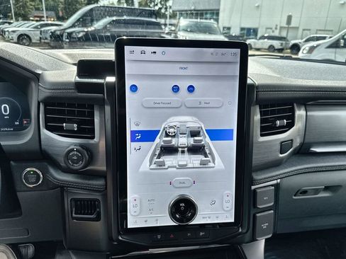 Used 2024 Ford F150 Lightning Flash image 22