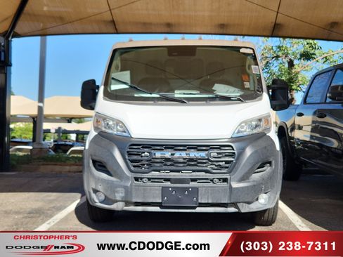 Used 2025 RAM ProMaster 2500 w/ Safety Group FWD image 2