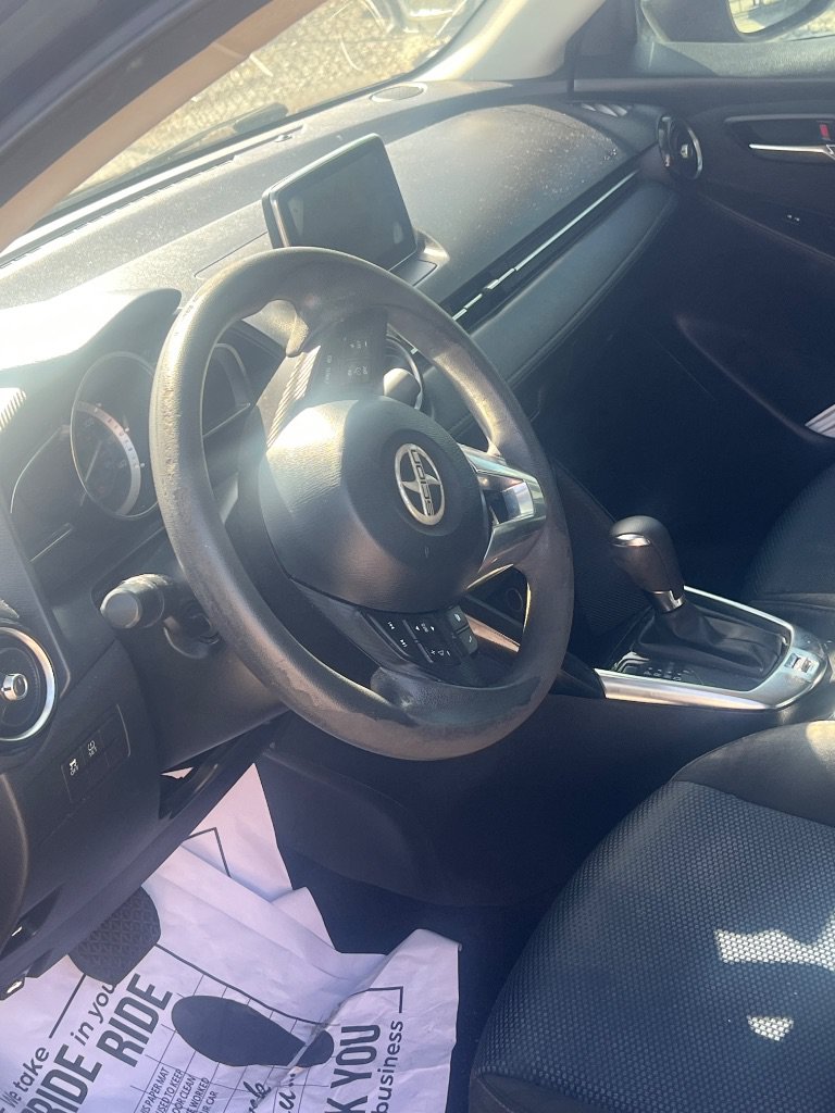 Used 2018 Toyota Yaris iA FWD image 10