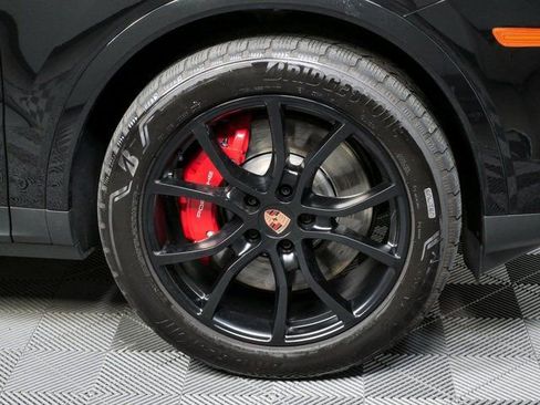 Certified 2026 Porsche Cayenne S AWD/4WD image 38