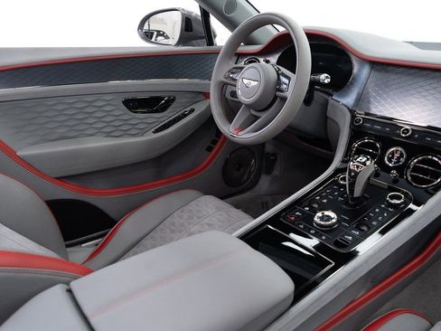 Used 2025 Bentley Continental GT Speed image 32