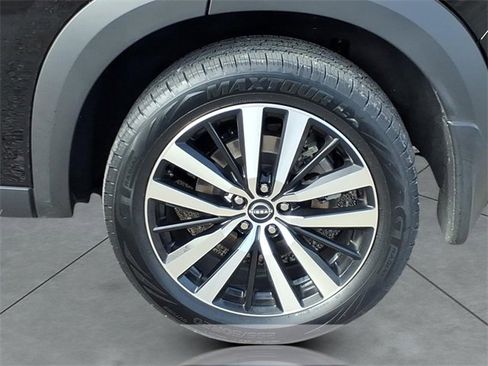 Certified 2024 Nissan Pathfinder Platinum w/ Cargo Package image 4