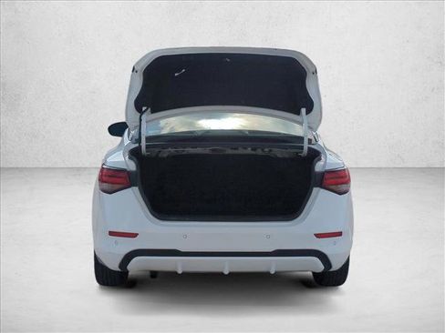 Used 2024 Nissan Sentra SV image 6