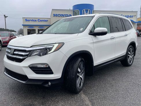 Used 2018 Honda Pilot Touring image 5