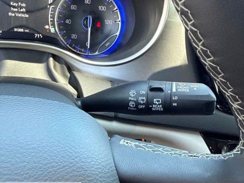 Used 2023 Chrysler Pacifica Touring-L FWD image 48