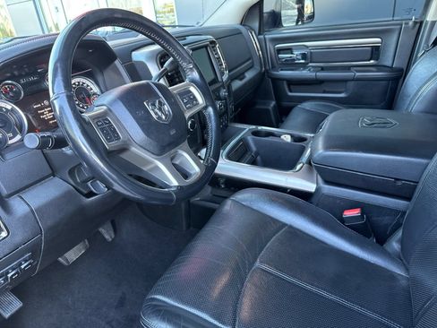 Used 2018 RAM 2500 Laramie w/ Sport Appearance Group AWD/4WD image 9