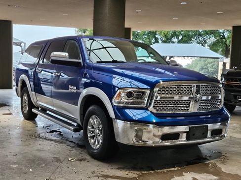 Used 2016 RAM 1500 Laramie w/ Convenience Group AWD/4WD image 3