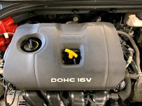 Used 2017 Hyundai Elantra Value Edition image 29