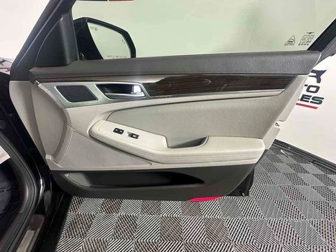 Used 2019 Genesis G80 3.8 image 21