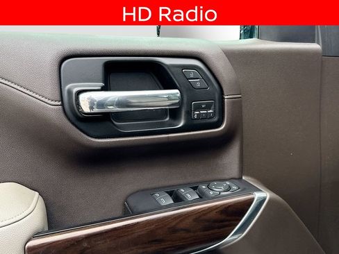 Used 2019 GMC Sierra 1500 SLT w/ SLT Premium Plus Package AWD/4WD image 16