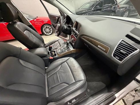 Used 2014 Audi Q5 2.0T Premium w/ Lighting Package AWD/4WD image 30