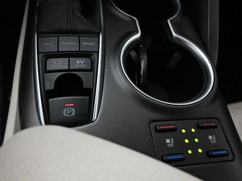 Used 2024 Toyota Camry XLE w/ Navigation Package FWD image 13