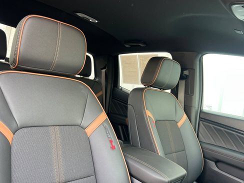 Used 2026 GMC Canyon AT4 AWD/4WD image 13