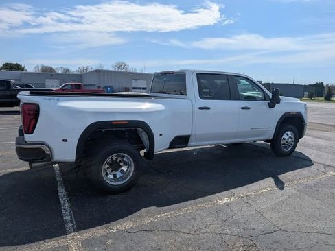 New 2026 GMC Sierra 3500 Pro AWD/4WD image 8