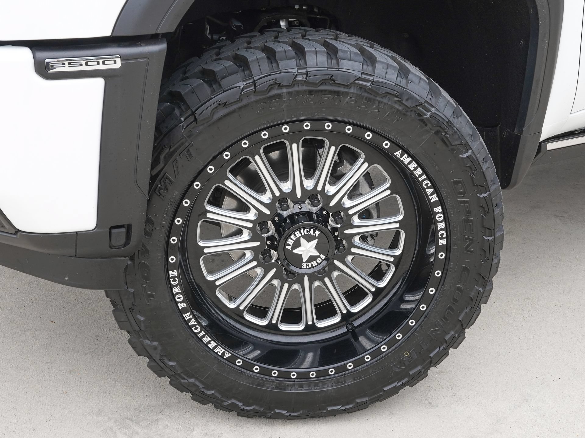 Used 2025 GMC Sierra 2500 Denali Ultimate AWD/4WD image 31
