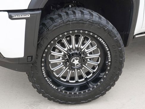 Used 2025 GMC Sierra 2500 Denali Ultimate AWD/4WD image 31