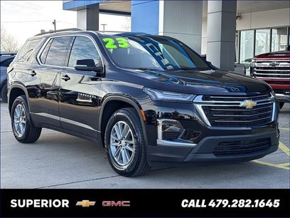 Used 2023 Chevrolet Traverse LT