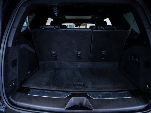 Used 2021 Cadillac Escalade Premium Luxury w/ Driver Assist Tech Package image 59