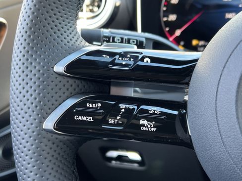 New 2026 Mercedes-Benz GLC 350e 4MATIC image 31