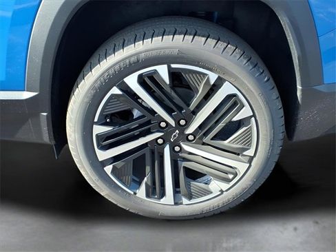 New 2026 Chevrolet Equinox RS w/ Convenience Package III image 25