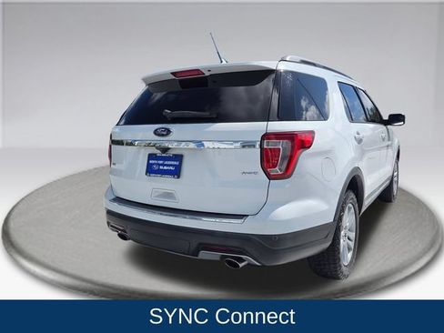 Used 2018 Ford Explorer XLT w/ Equipment Group 202A AWD/4WD image 11