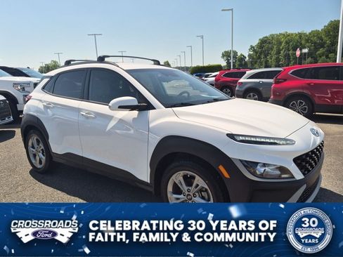 Used 2022 Hyundai Kona SEL w/ Cargo Package FWD image 1