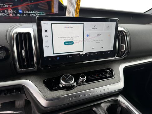 New 2026 Ford Expedition Tremor image 12