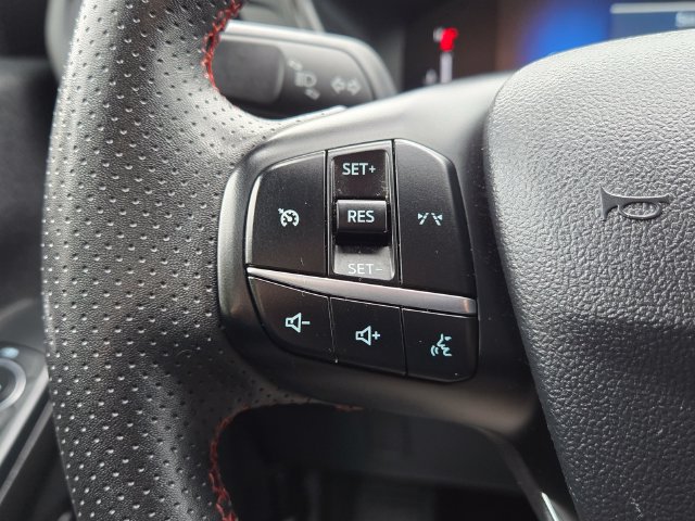 Used 2024 Ford Escape ST-Line AWD/4WD image 21