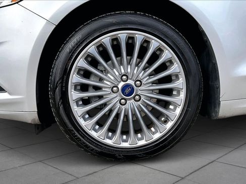 Used 2016 Ford Fusion Titanium image 11