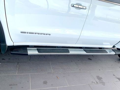 Used 2024 GMC Sierra 1500 SLT w/ SLT Premium Plus Package image 11