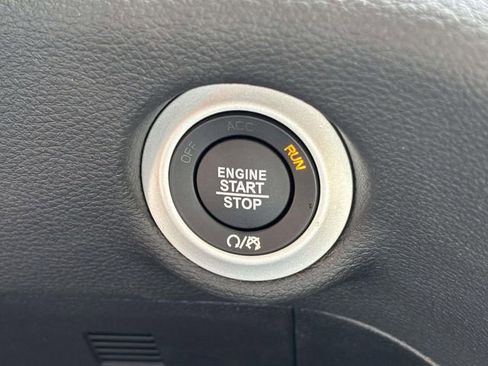 New 2026 Chrysler Pacifica Pinnacle w/ Trailer Tow Group image 23