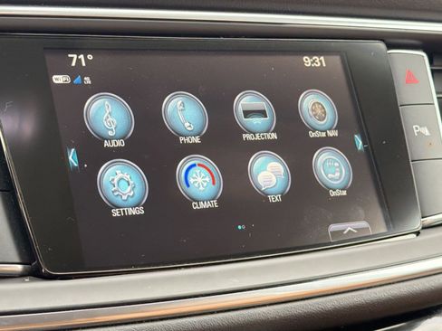 Used 2019 Buick Enclave Essence FWD image 24