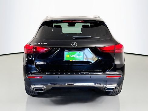 Used 2025 Mercedes-Benz GLA 250 image 8