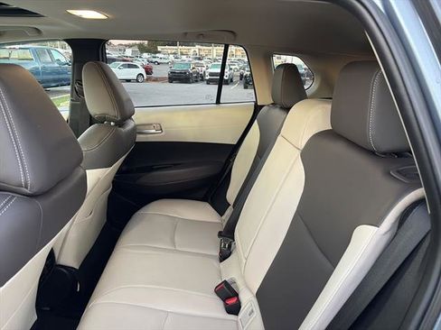 Used 2023 Toyota Corolla Cross XLE image 13